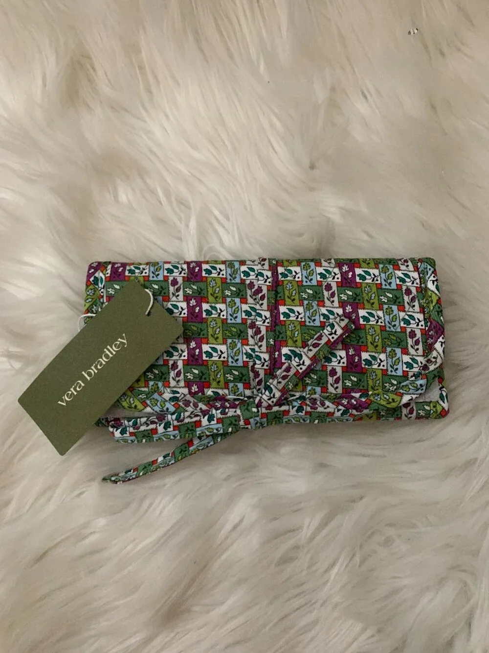VERA BRADLEY Leaf Ribbon Plaid Jewelry Roll in Green Multi
